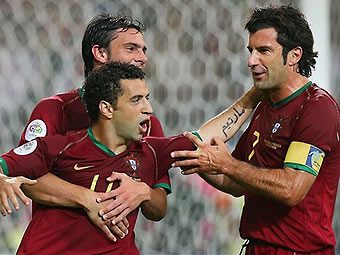   ()    (11)   .  AFP <hr><a href=http://cup2006.lenta.ru/photo/2006/06/21/portugal/ target=__blank_> </a>