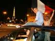 Парижане отпраздновали победу сборной беспорядками